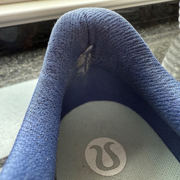 Lululemon Blissfeel Run Blue Water Drop Running Shoe Women’s Sneaker 8.5 - Picture 9 of 10